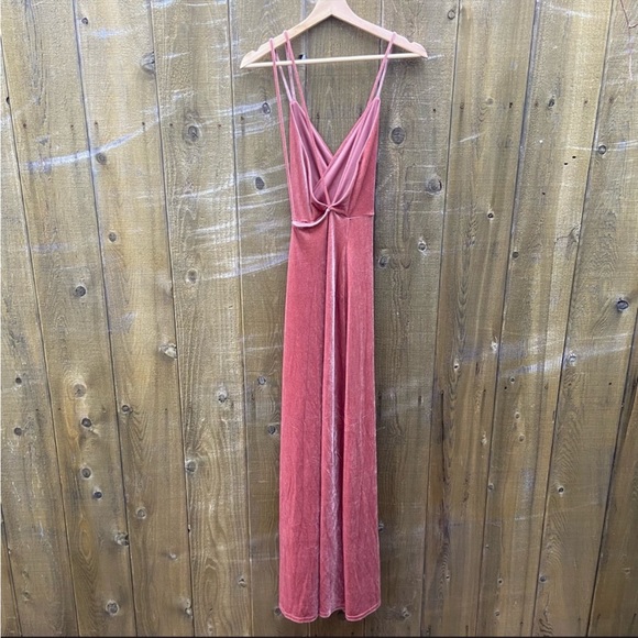 Blush Mauve Velvet Asymmetric Faux-Wrap Maxi Dress 🌿 - Picture 9 of 12